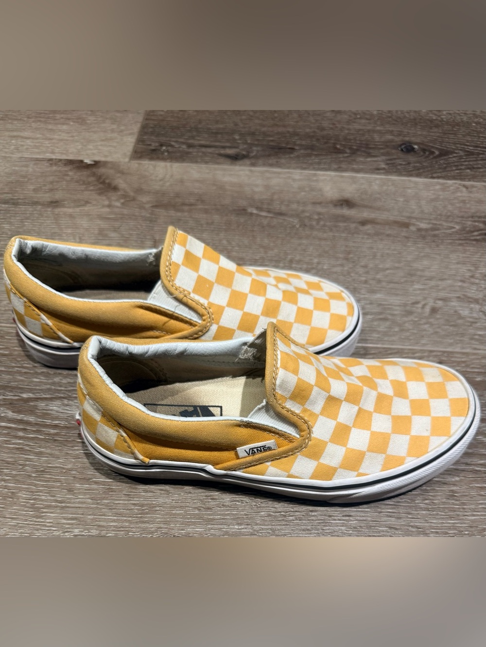 Vans Checkerboard Slip-On Sneakers Yellow & White Women’s Size 5 / Men’s 3.5